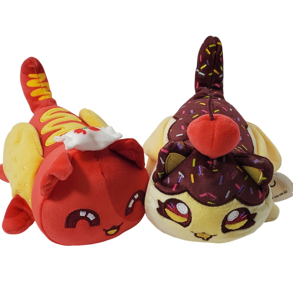 Aphmau MeeMeows Food Cat Plush Lot Hot Dog Cat and Banana Split Cat Bundle